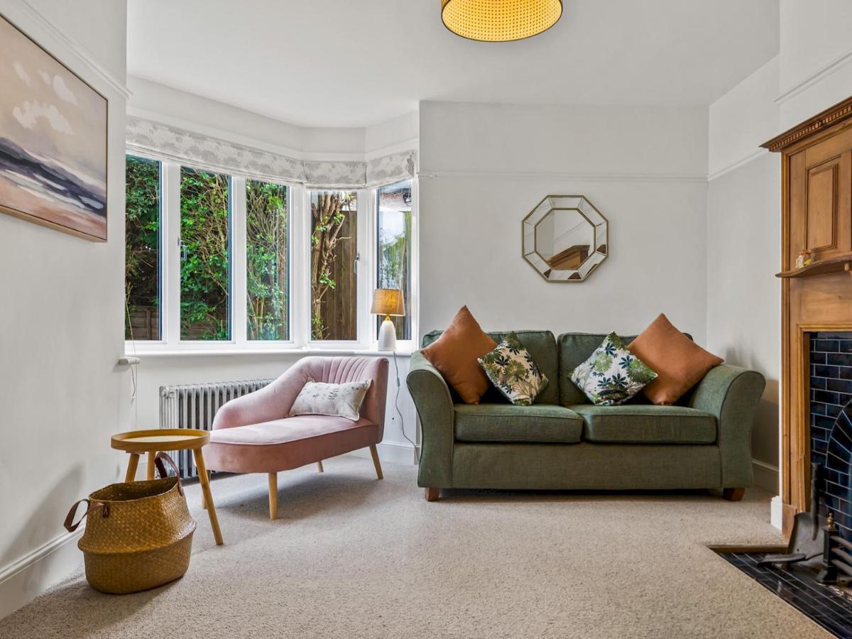 Pass The Keys Appletree Cottage - A Chic Seaside Home And Garden วิทสเตเบิล ภายนอก รูปภาพ